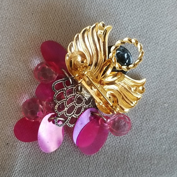 PINK DANGLES ANGEL pin or necklace - Picture 3 of 3